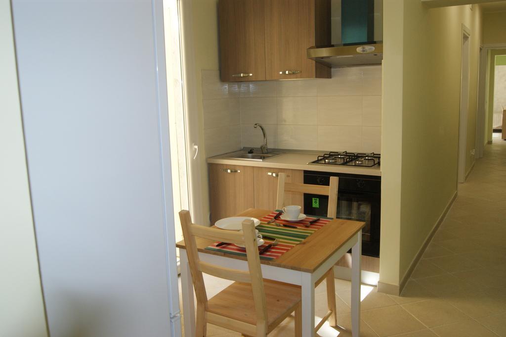 Guest House Golfo Xifonio Augusta Exterior photo