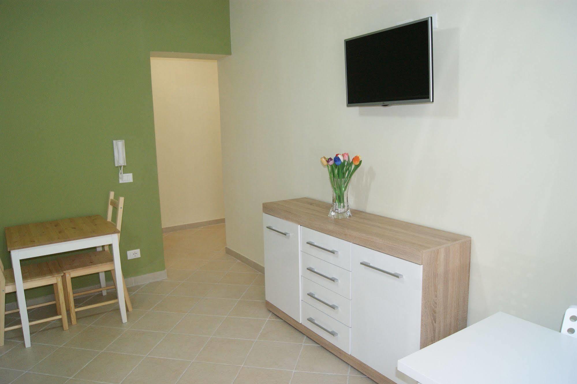 Guest House Golfo Xifonio Augusta Exterior photo